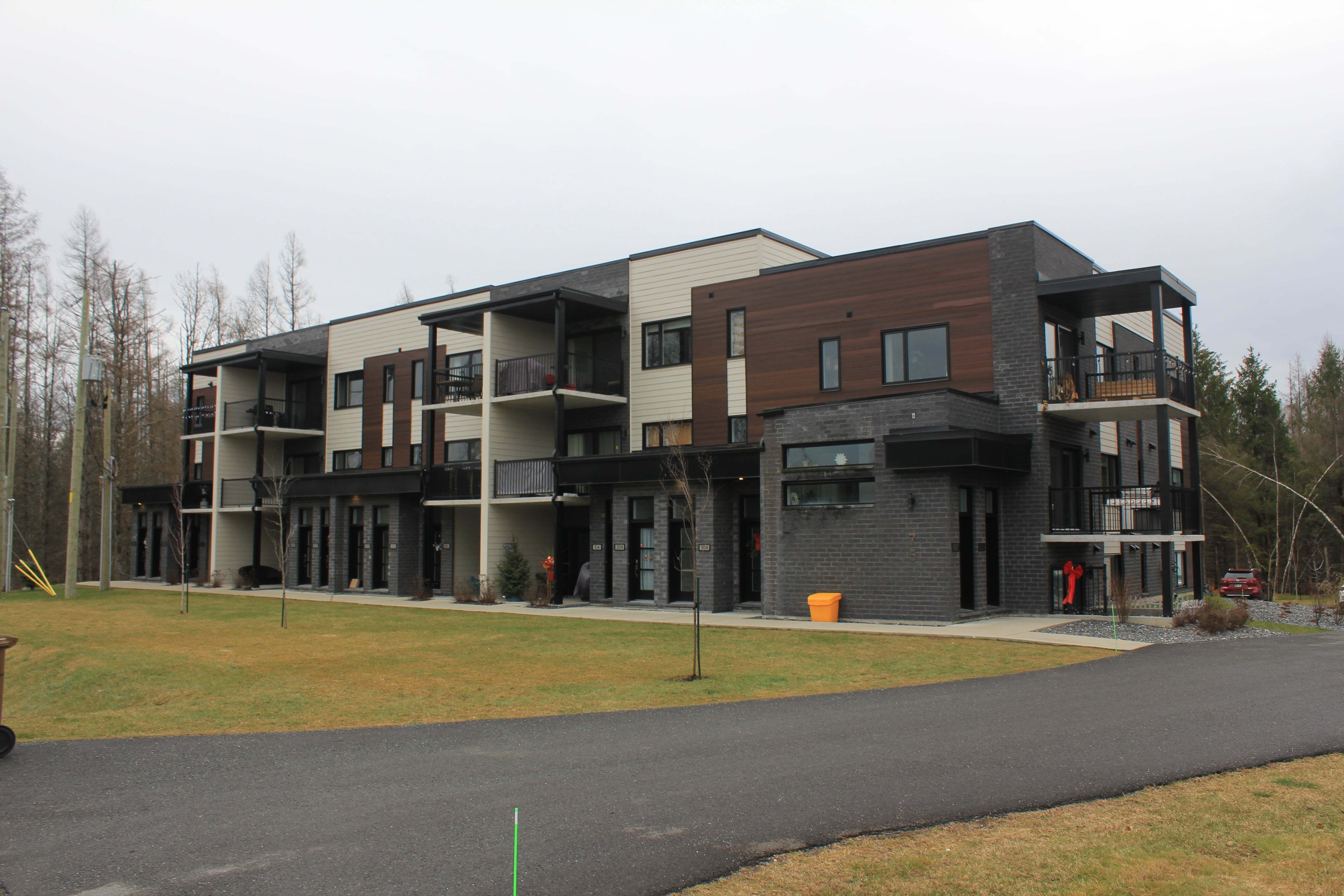 75 Rue Natura, Bromont, QC J2L 0S3, Canada — photo 3