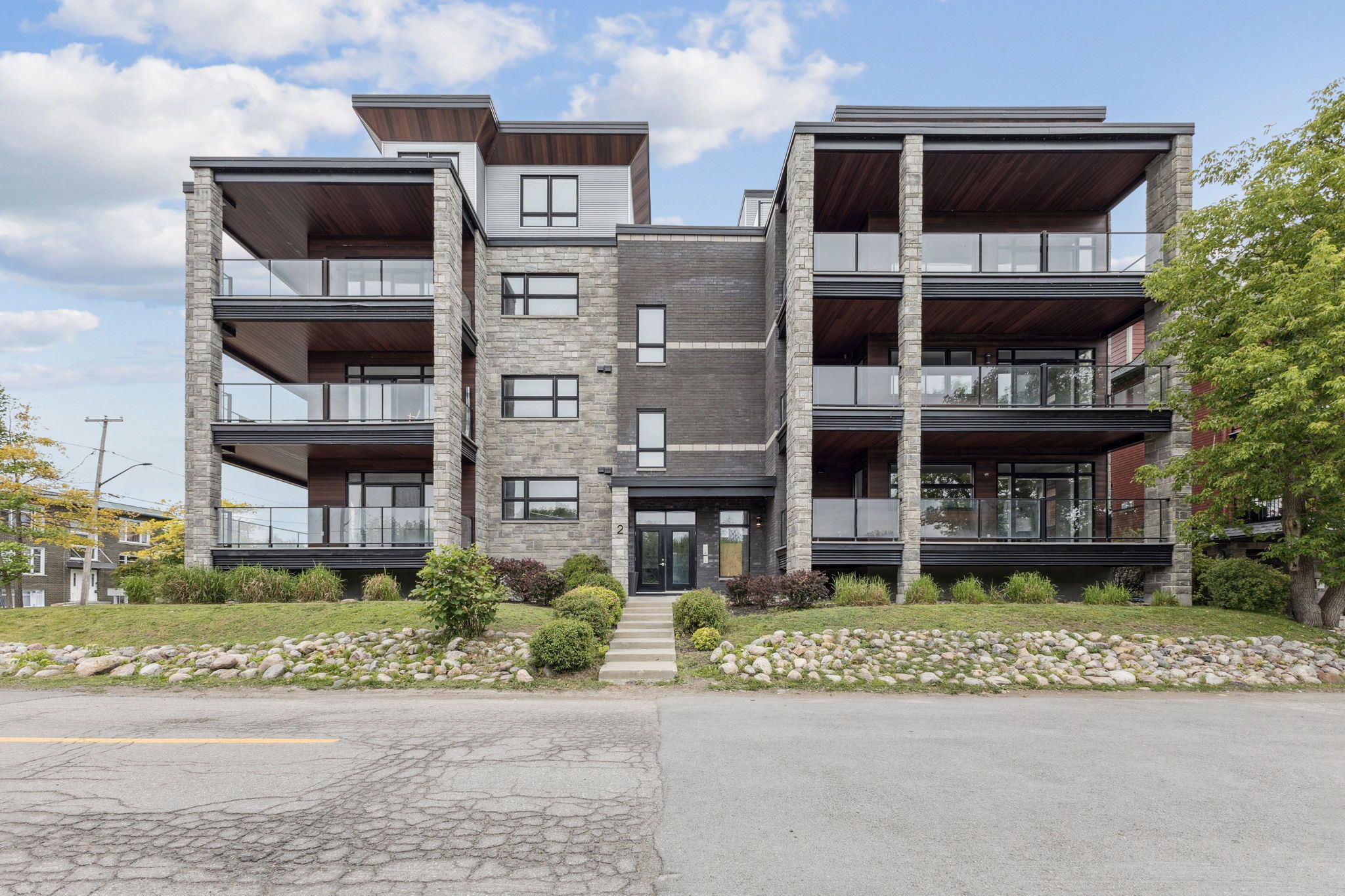 2 Rue Martel, Gatineau, QC J9H 1S5, Canada — photo 1