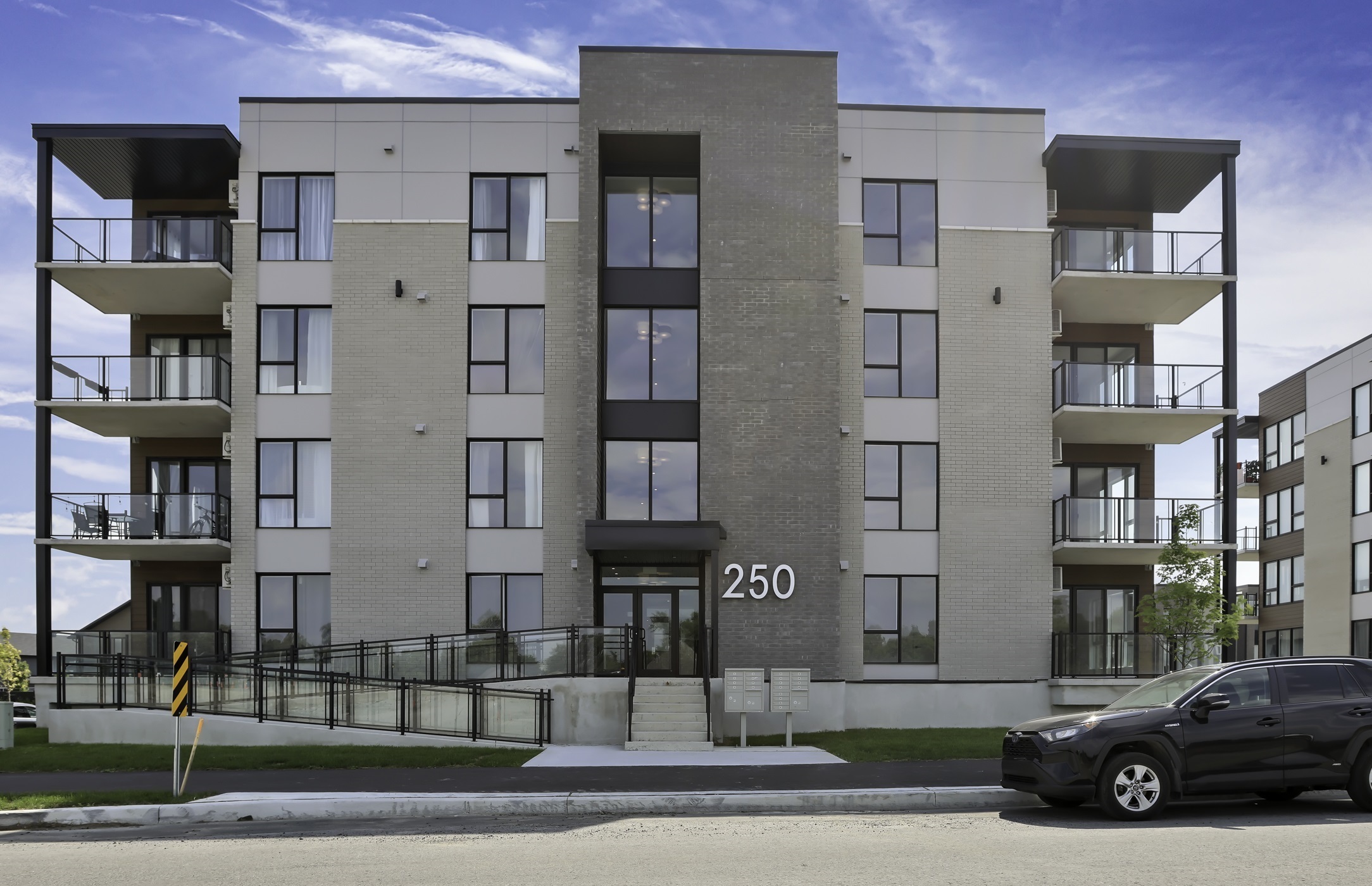 250 Rue Nancy-Elliott, Gatineau, QC J9H0M5, Canada — photo 1