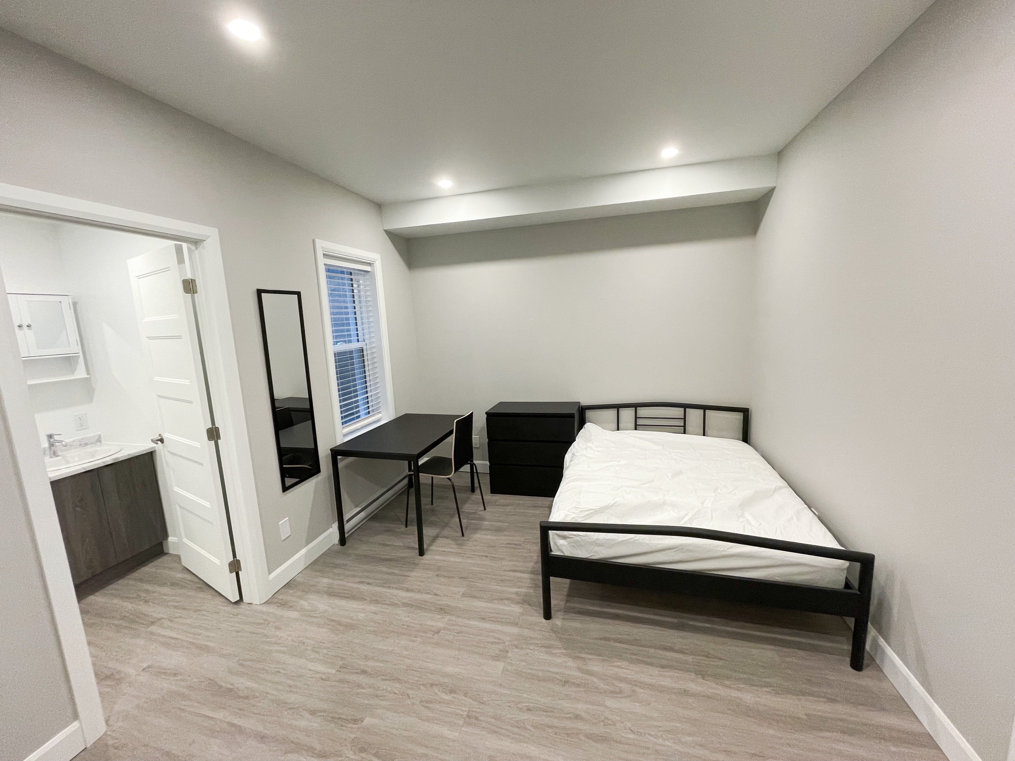 2560 Rue Rachel Est, Montréal, QC H2H 1S4, Canada — photo 1