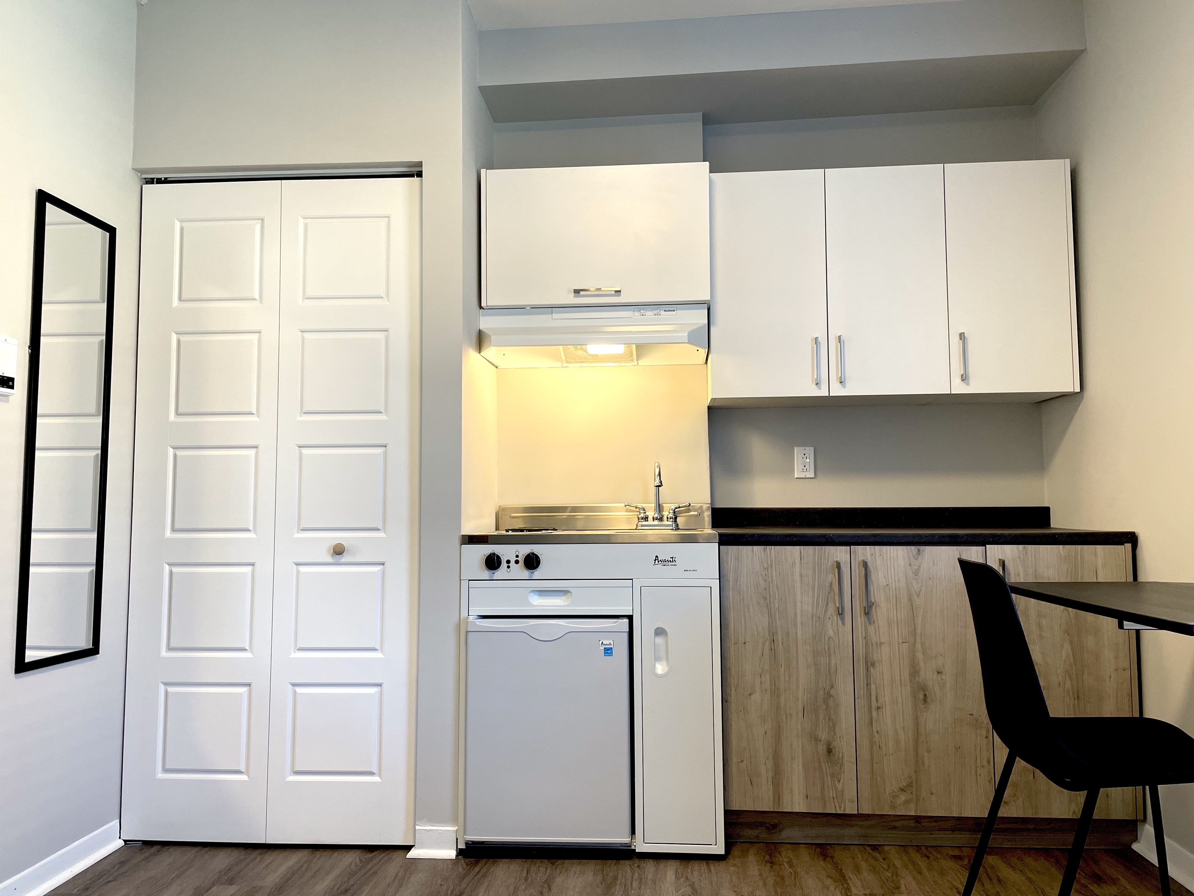 3143 Rue Holt, Montréal, QC H1Y 1R4, Canada — photo 1