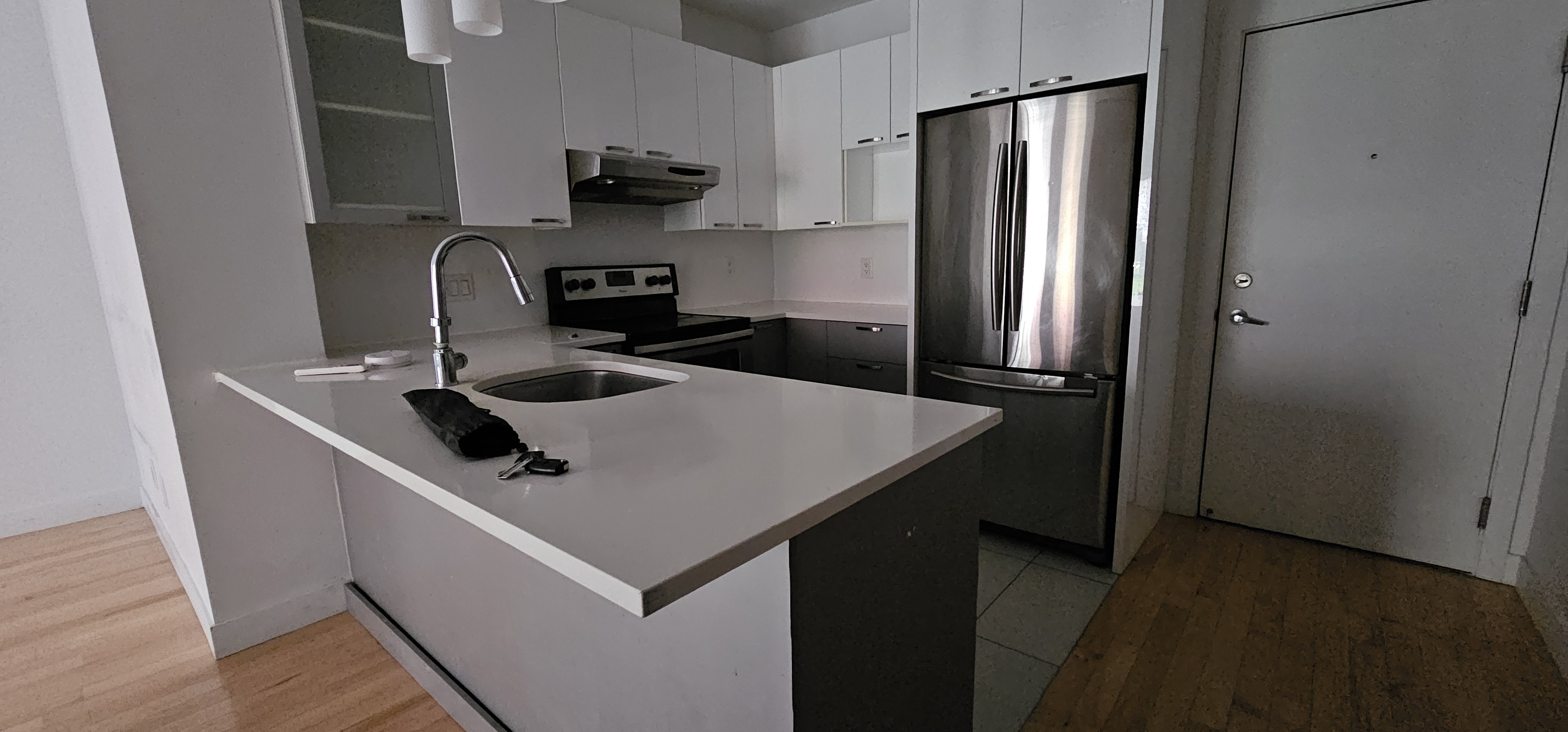 440 Rue de la Gauchetière Est, Montréal, QC H2L 2M5, Canada — photo 1